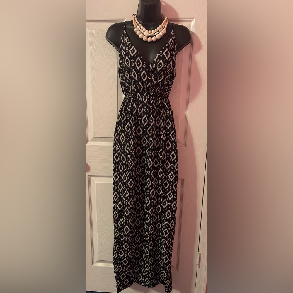 Dance and Marvel Black and White Backless Maxi Dress Size Small